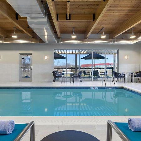 Towneplace Suites By Marriott Geneva At Spire Academy Exteriör bild