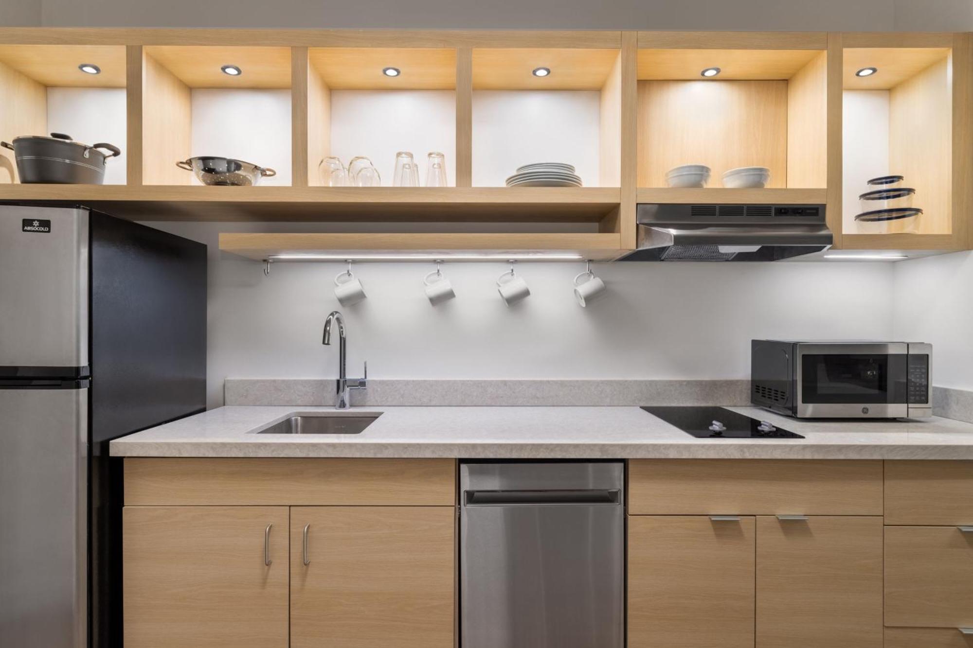 Towneplace Suites By Marriott Geneva At Spire Academy Exteriör bild