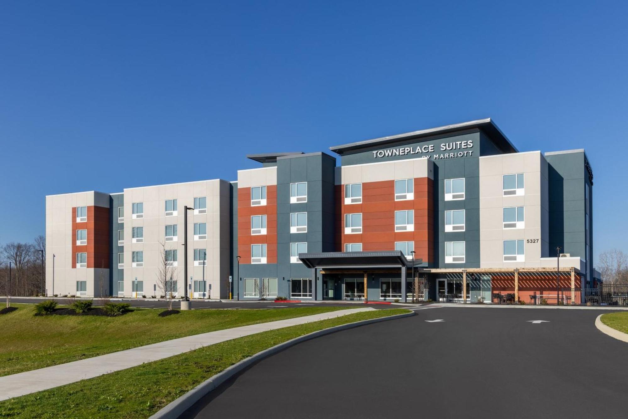 Towneplace Suites By Marriott Geneva At Spire Academy Exteriör bild